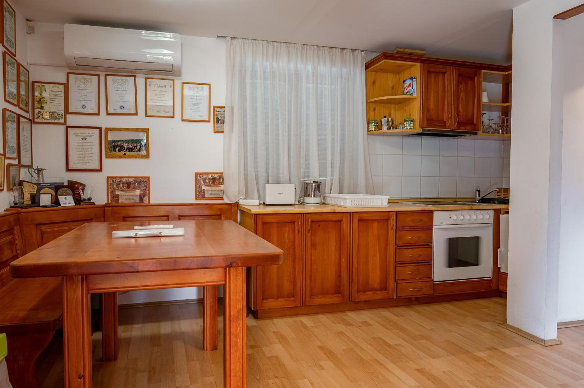 Foerhenc Wine House & Guesthouses I-Ii-Iii Nagykanizsa Zewnętrze zdjęcie
